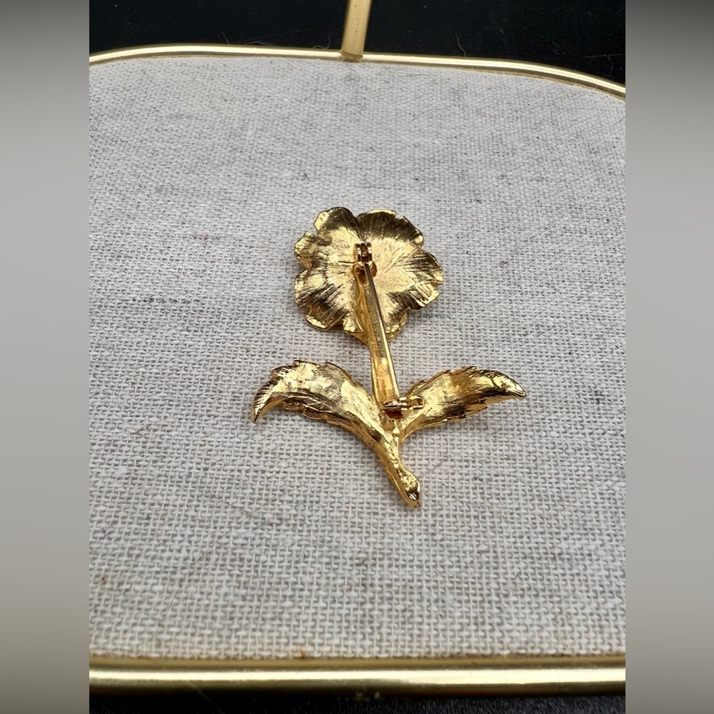 πΎπππ» ππβπΌ Pink Enamel Flower Pin - Picture 4 of 4